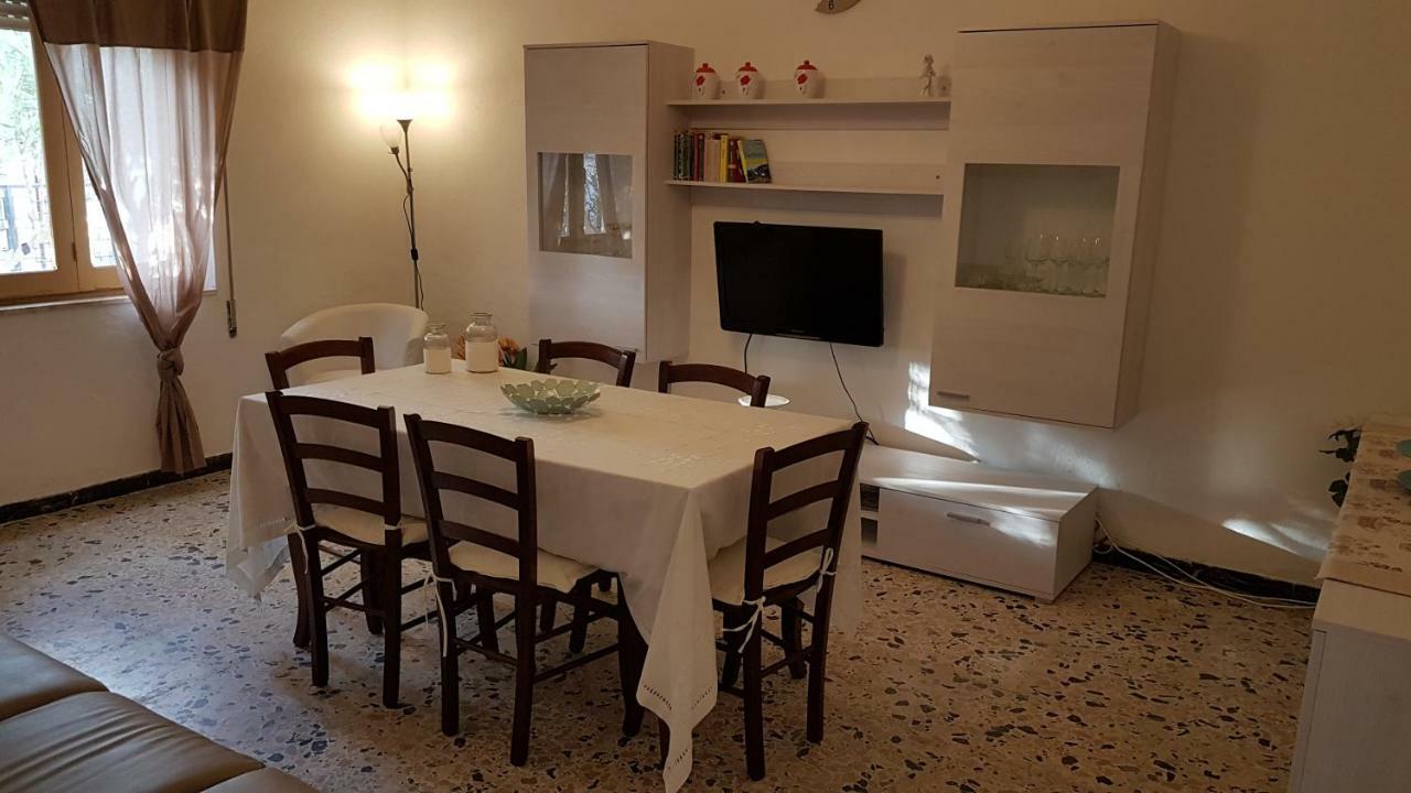 Villa Sul Mare A Chia Domus De Maria Buitenkant foto