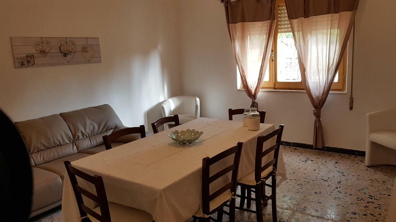Villa Sul Mare A Chia Domus De Maria Buitenkant foto