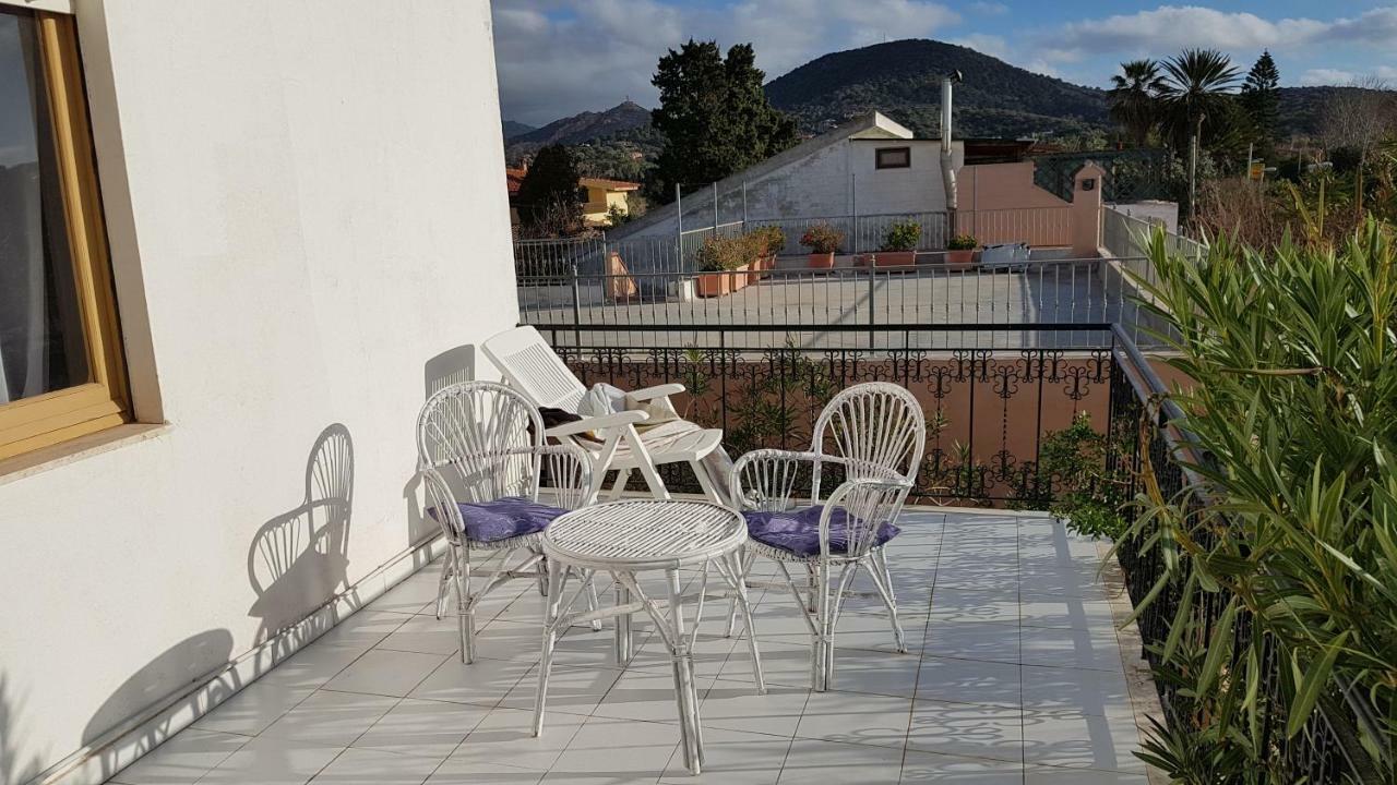 Villa Sul Mare A Chia Domus De Maria Buitenkant foto